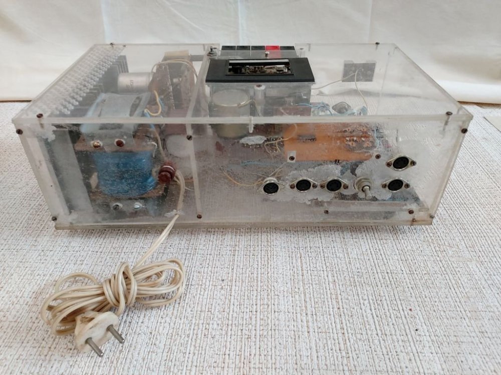 zx_spectrum_aizmugure.thumb.jpg.ccec5b8eefaca1d51886e46db4556a5e.jpg