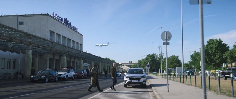 Shakalis_lidosta_Riga.jpg
